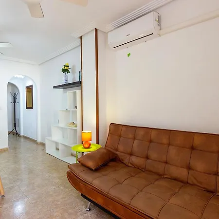 Lovely In With Swimming Pool Appartamento Torrevieja