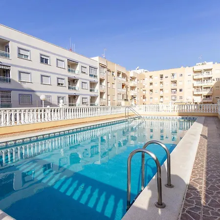 Lovely In With Swimming Pool Appartamento Torrevieja