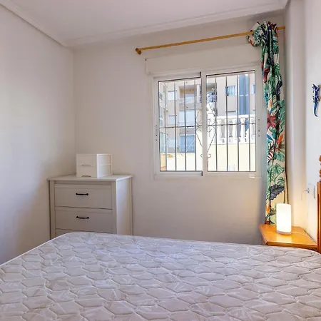 Lovely In With Swimming Pool Appartamento Torrevieja